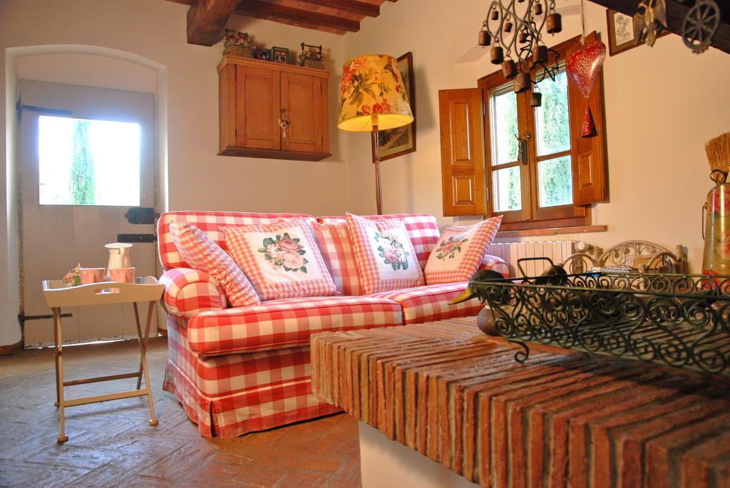 Appartamento Con Patio Privato E Giardino Tra Pisa E Firenze Palaia Zimmer foto